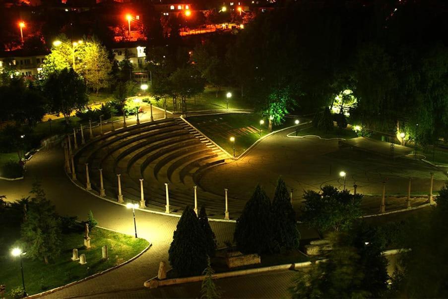 Queen Thermal Resort Hotel Emet Bagian luar foto