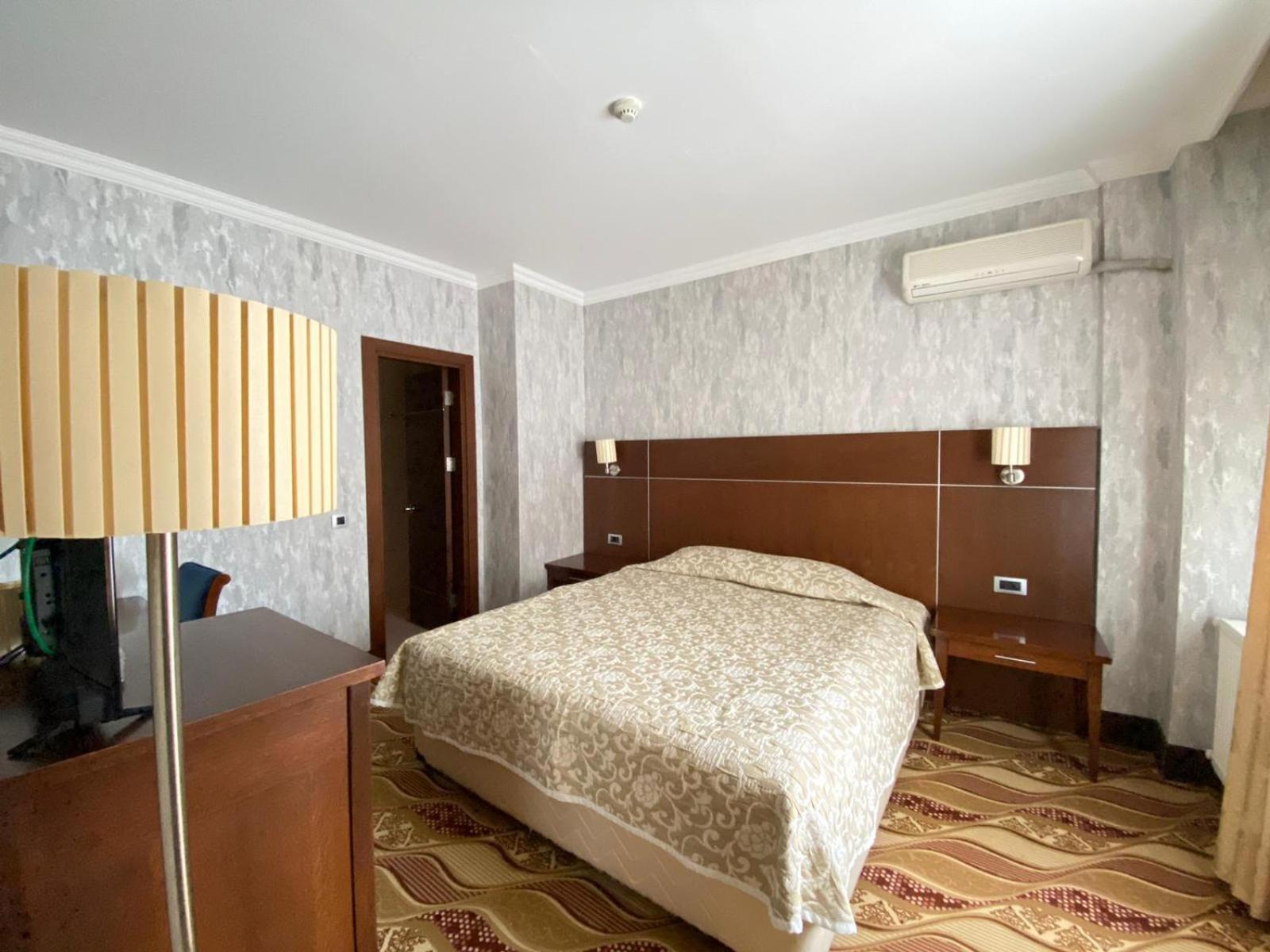Queen Thermal Resort Hotel Emet Bagian luar foto
